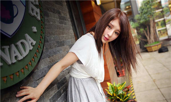 泉州想找一个女性生孩子给报酬-｛找个女人生孩子多少钱｝